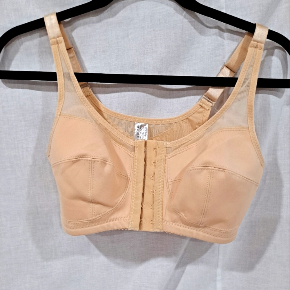 Breathable Post Op Front Fasten Bra